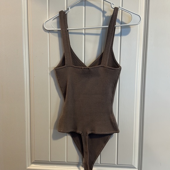 A+F ribbed bodysuit - Picture 2 of 2